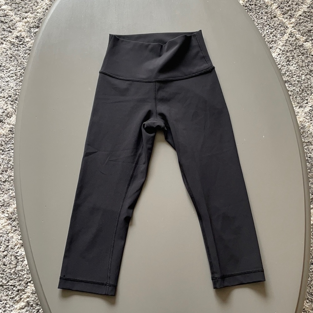 Lululemon Cropped Wunder Under